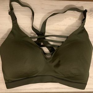 Victoria Sport bra 34DD
